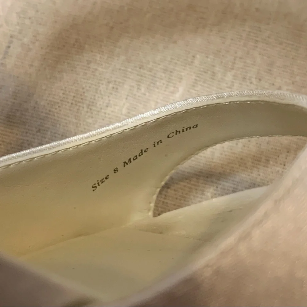 Dolce Vita Bobby Pearl Buckle Chunky Heels White Pearls Size 8 Retail $160.00 - Picture 16 of 16